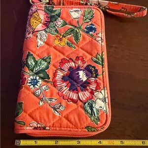 Vera Bradley RFID Quilted Floral Wristlet Wallet - Coral Pink Floral Print NWT